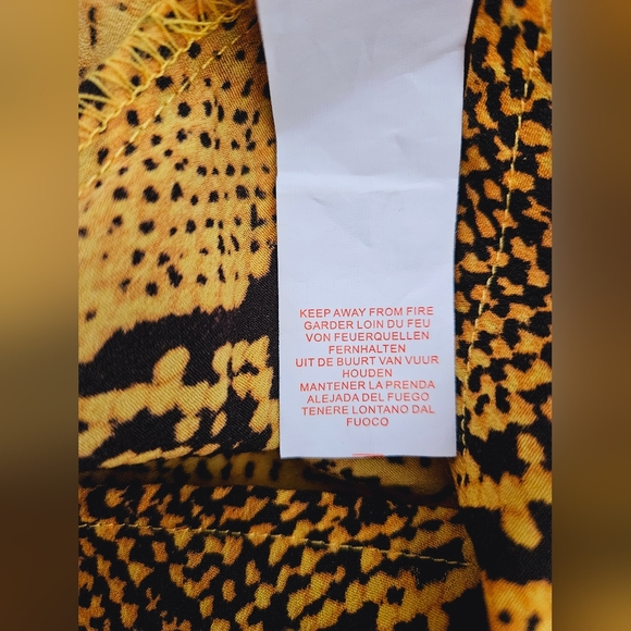 Boohoo Yellow Black Snakeskin Print Size US 8 One Piece Shorts Wrap Tie Zipper - Picture 10 of 11